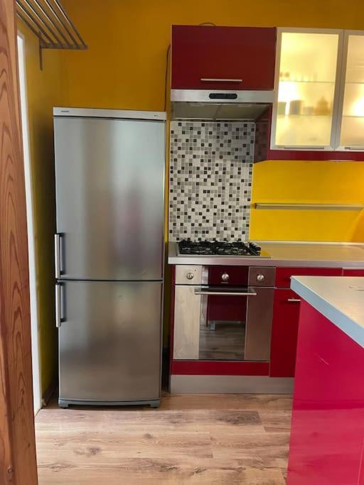 2,5 Izbovy Apartman V Ruzinove S Parkovanim Zdarma บราติสลาวา ภายนอก รูปภาพ